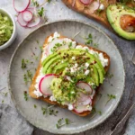 avocado toast with cottage cheese